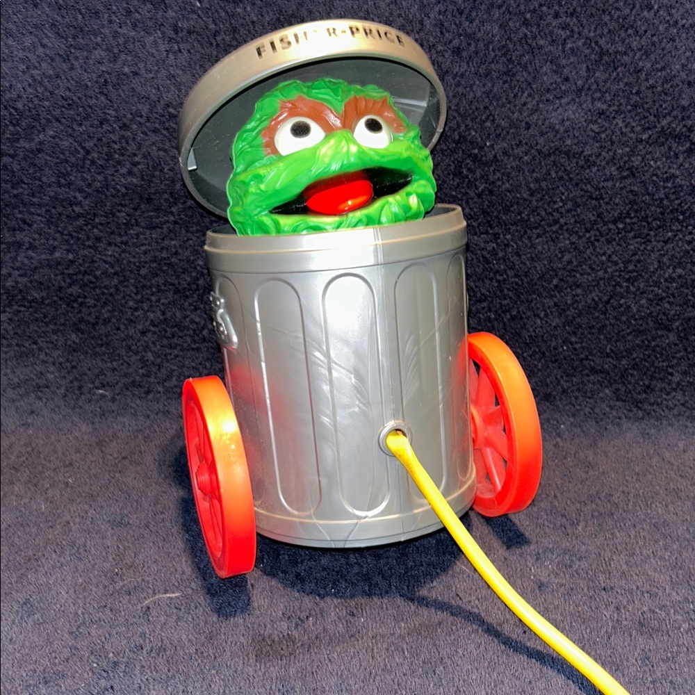 Oscar the Grouch, Sesame Street Pop-Up toy by Fisher Price. Vintage